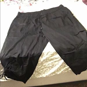 Lane Bryant Capris sz 22/24 NWT